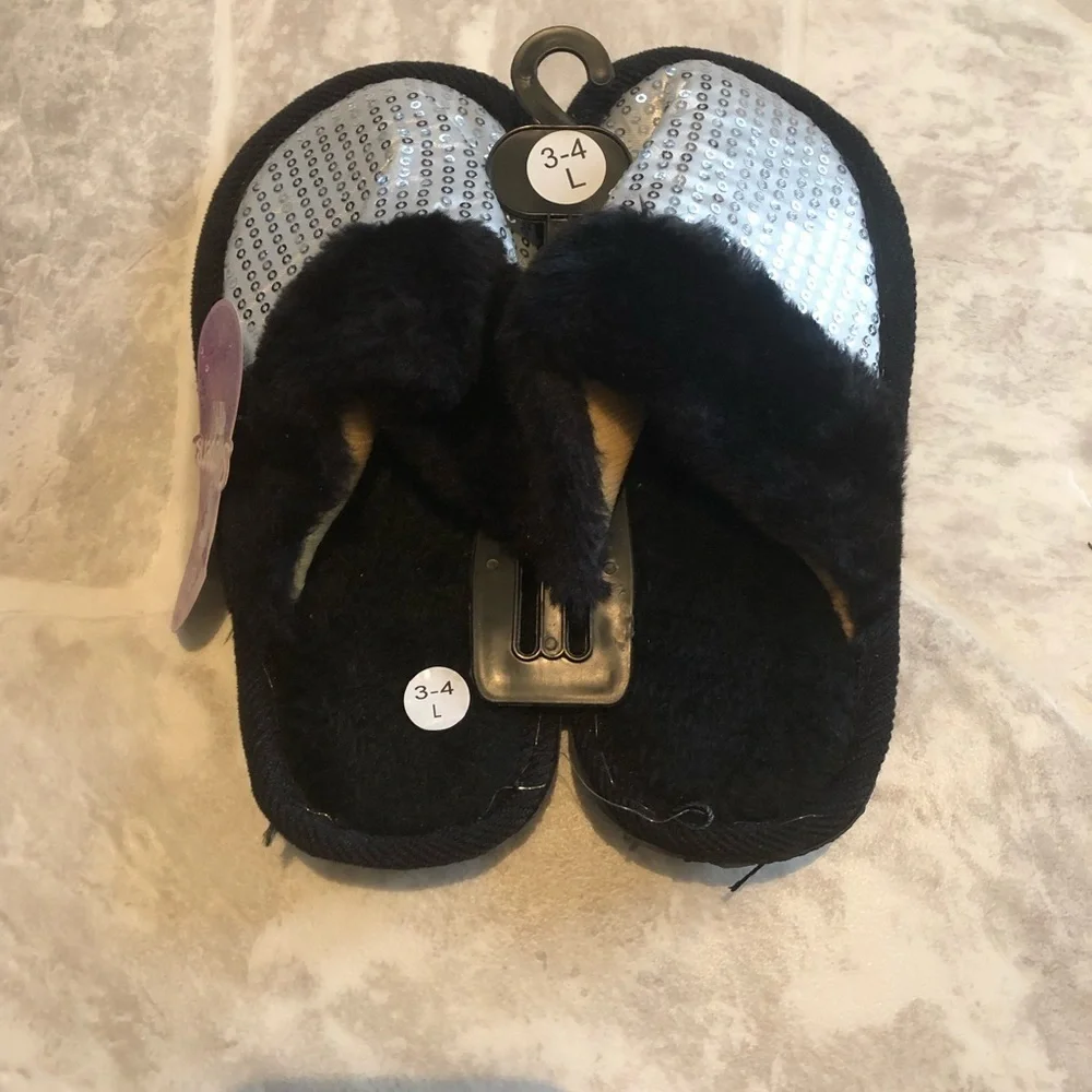 N/A nwt silver